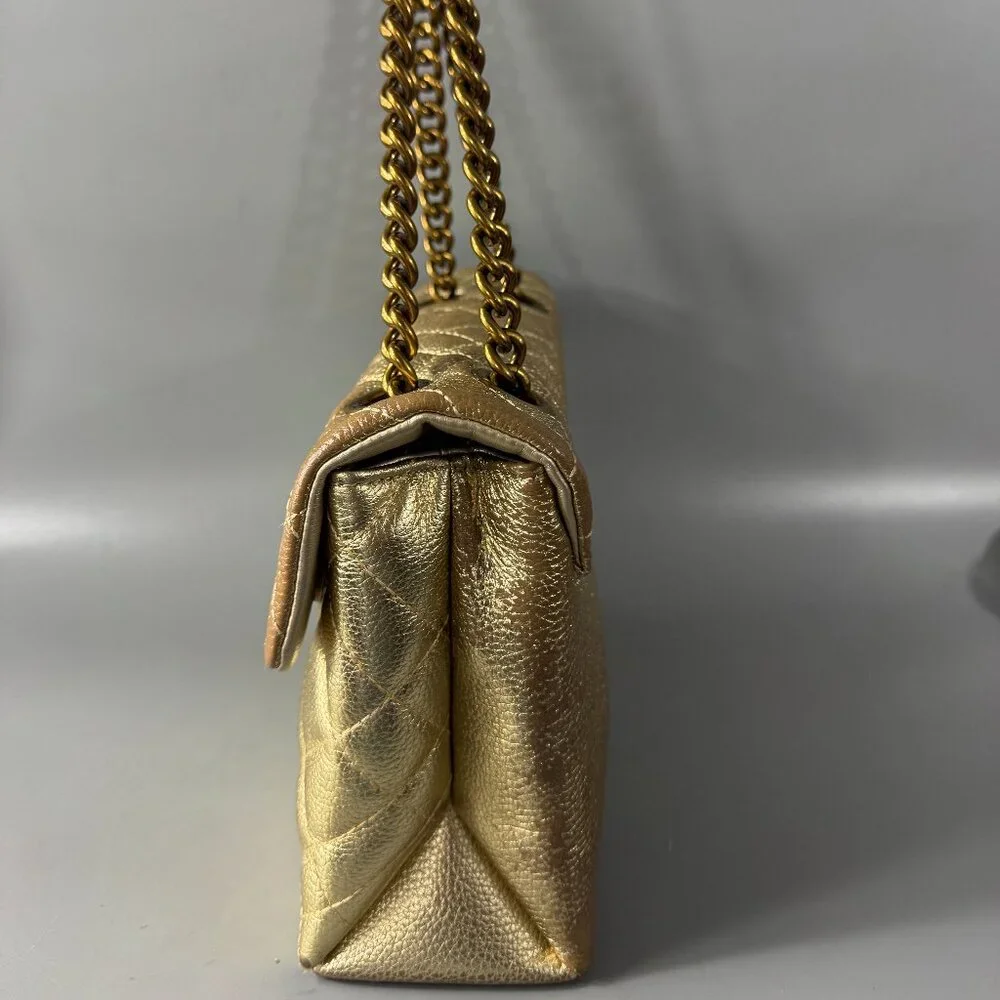 KURT GEIGER LONDON BRIXTON Metallic Gold Quilted Leather Pad Lock Shoulder Bag - Picture 4 of 12
